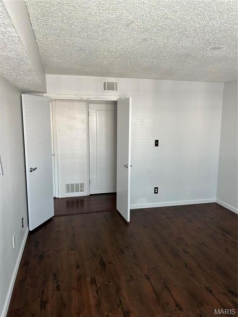 Tiny photo for 14471 Bantry Lane #16, Chesterfield, MO 63017 (MLS # 26025755)