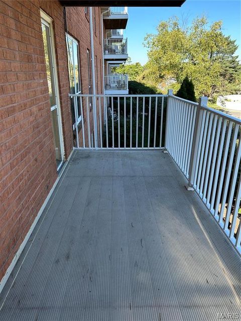 Tiny photo for 14471 Bantry Lane #16, Chesterfield, MO 63017 (MLS # 26025755)