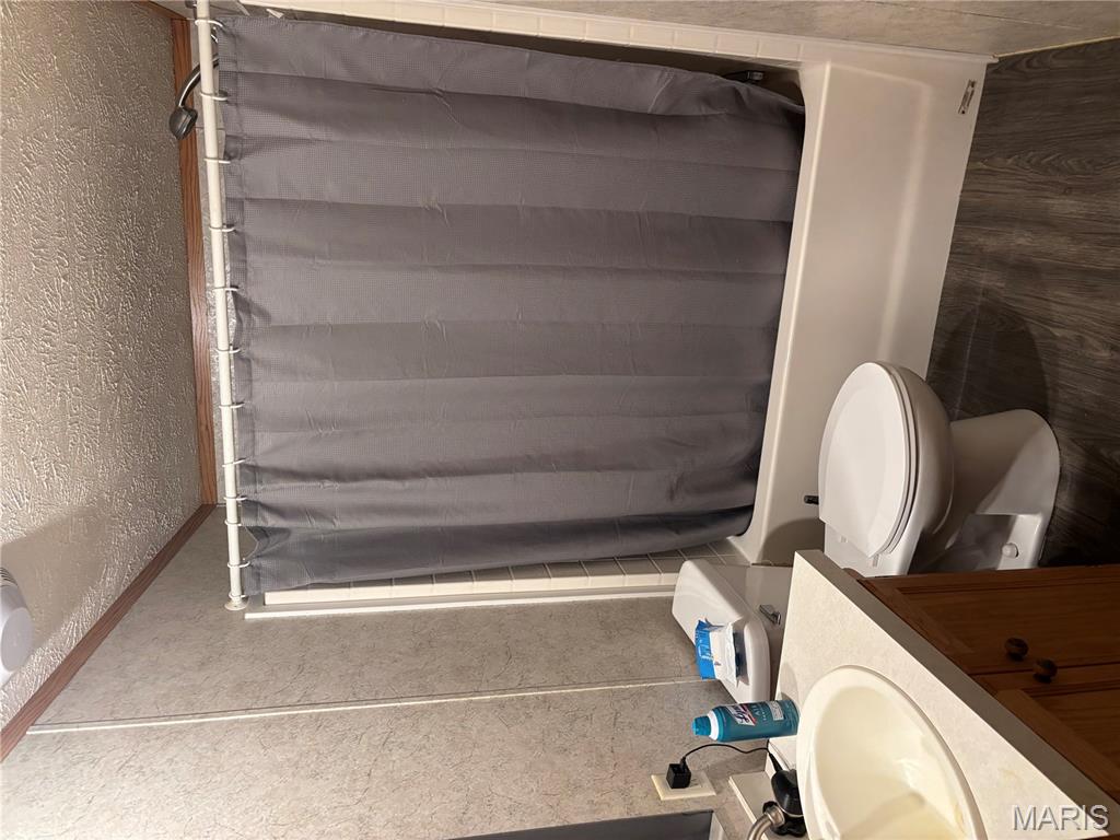 Laclede Not in list - Farm