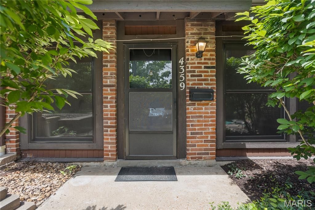 Photo of 4359 Kingbolt Boulevard, Mehlville, MO 63129 (MLS # 26028114)