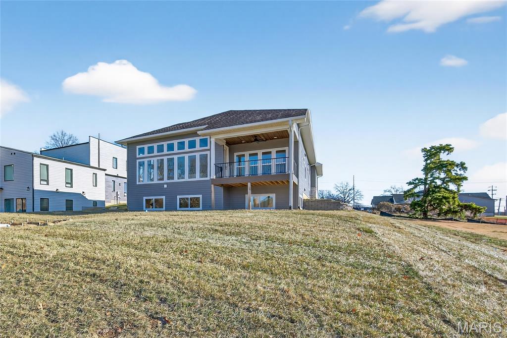 Santino Court - Residential