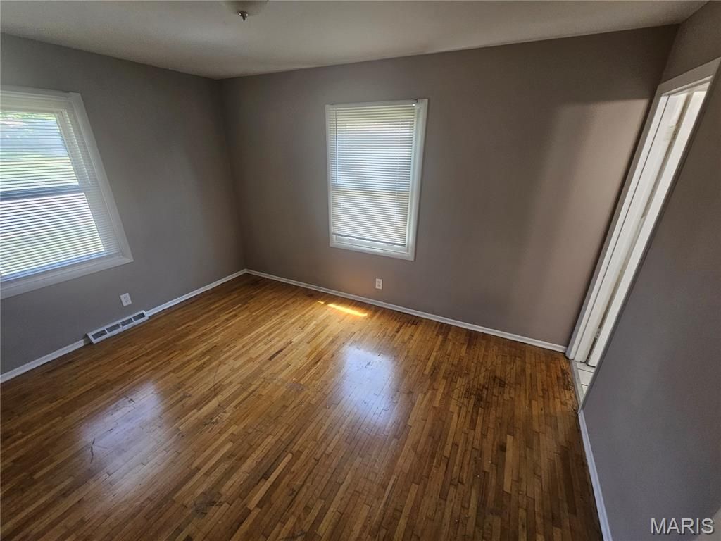 Photo of 11007 Landseer Drive, St Louis, MO 63136 (MLS # 26028165)