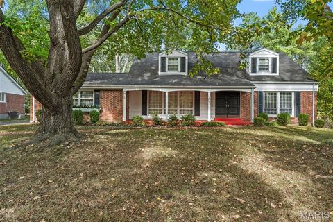 Photo of 705 Claymont Drive, Ballwin, MO 63011 (MLS # 25069922)