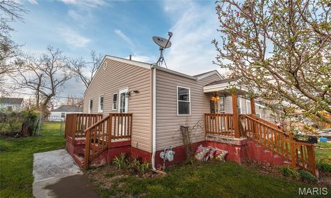 Tiny photo for 709 E 6th Street, Rolla, MO 65401 (MLS # 26018250)