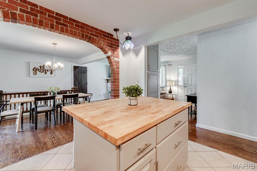 Forest Knoll - Residential