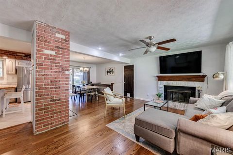 Tiny photo for 20 Elderwood Court, St Louis, MO 63026 (MLS # 26014895)
