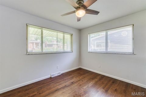 Tiny photo for 20 Elderwood Court, St Louis, MO 63026 (MLS # 26014895)