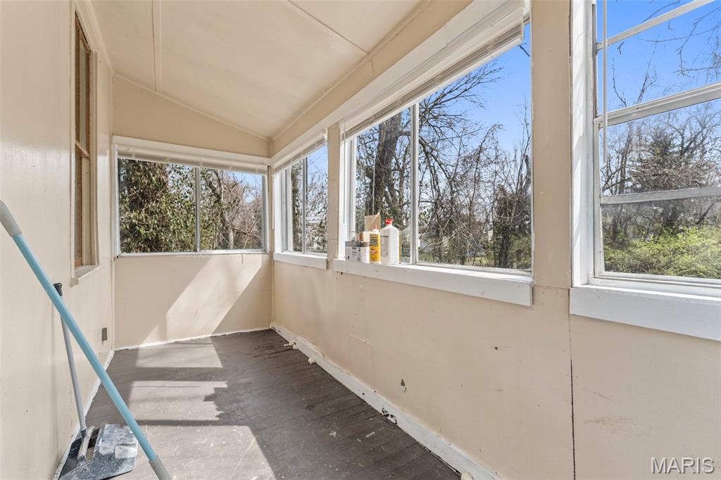 West Walnut Manor - Residential