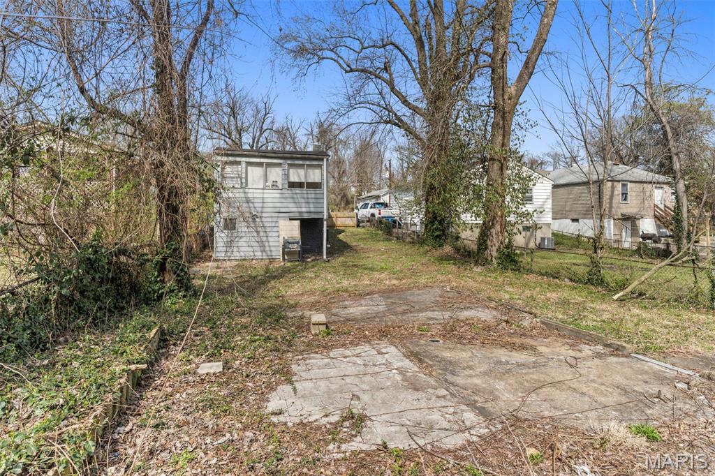 West Walnut Manor - Residential