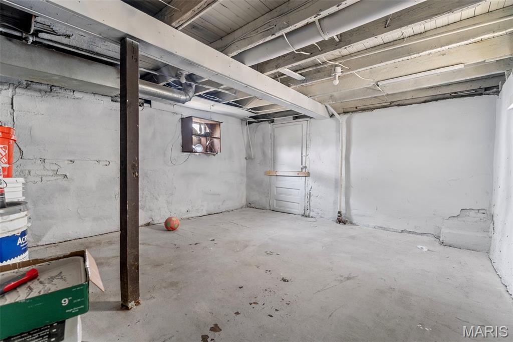 West Walnut Manor - Residential