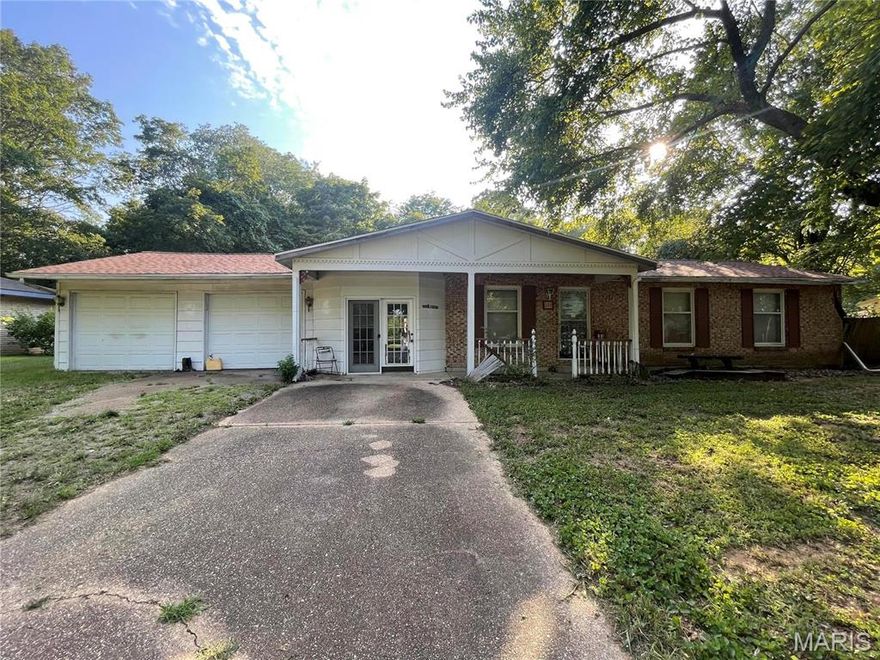 Opportunity awaits!! Check out this 3-bedroom 1.5 bath ranch home. Attached 2-car garage. This home is just waiting for your finishing touches. The .422-acre lot across the street will also be included in this sale!! 20-minute drive to Johnson's Shut-Ins State Park and Jay Nixon State Park!!