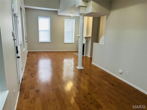 Tiny photo for 905 Park Avenue, St Louis, MO 63104 (MLS # 26019071)
