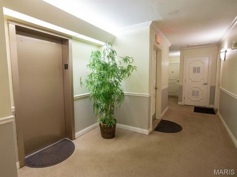 Tiny photo for 8631 Old Bonhomme Road #3E, St Louis, MO 63132 (MLS # 26025527)