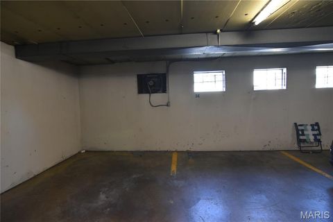 Tiny photo for 8631 Old Bonhomme Road #3E, St Louis, MO 63132 (MLS # 26025527)