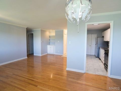Tiny photo for 8631 Old Bonhomme Road #3E, St Louis, MO 63132 (MLS # 26025527)