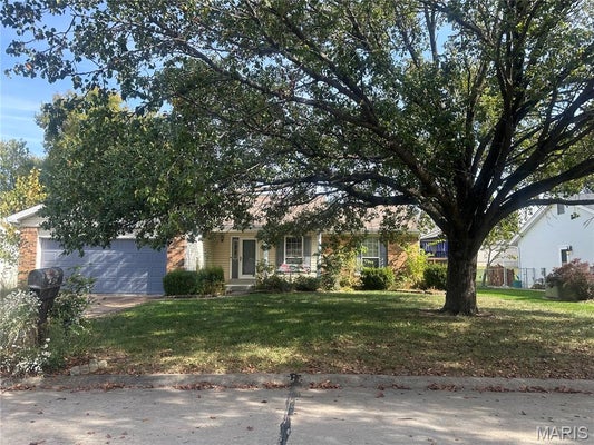 334 CARRIAGE TRAIL CT, O FALLON, MO 63368 - Image 02b96afd856b01ea76aea00c9f5a87b2/269760993
