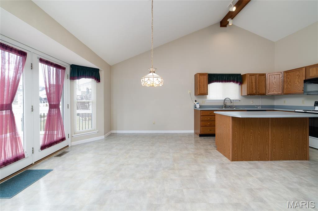 Huntleigh Meadows #4 - Residential