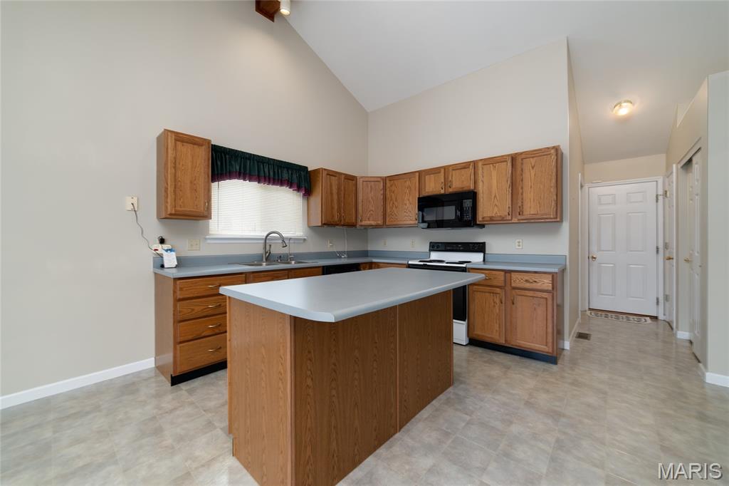 Huntleigh Meadows #4 - Residential