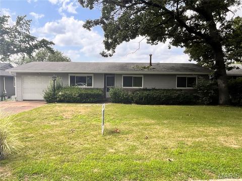 745 Montego Drive Crestwood MO 63126