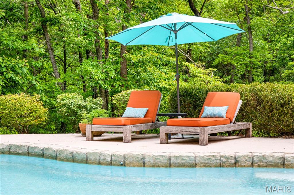 Godfrey, Illinois 62035, United States, 5 Bedrooms Bedrooms, ,6 BathroomsBathrooms,Residential,Active,141024