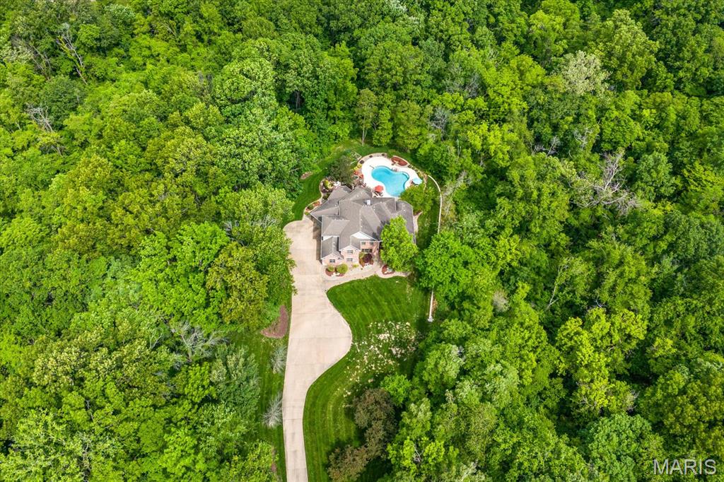 Godfrey, Illinois 62035, United States, 5 Bedrooms Bedrooms, ,6 BathroomsBathrooms,Residential,Active,141024