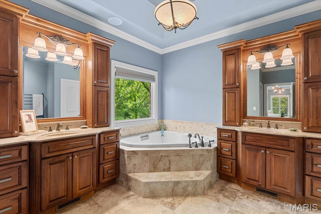 Godfrey, Illinois 62035, United States, 5 Bedrooms Bedrooms, ,6 BathroomsBathrooms,Residential,Active,141024