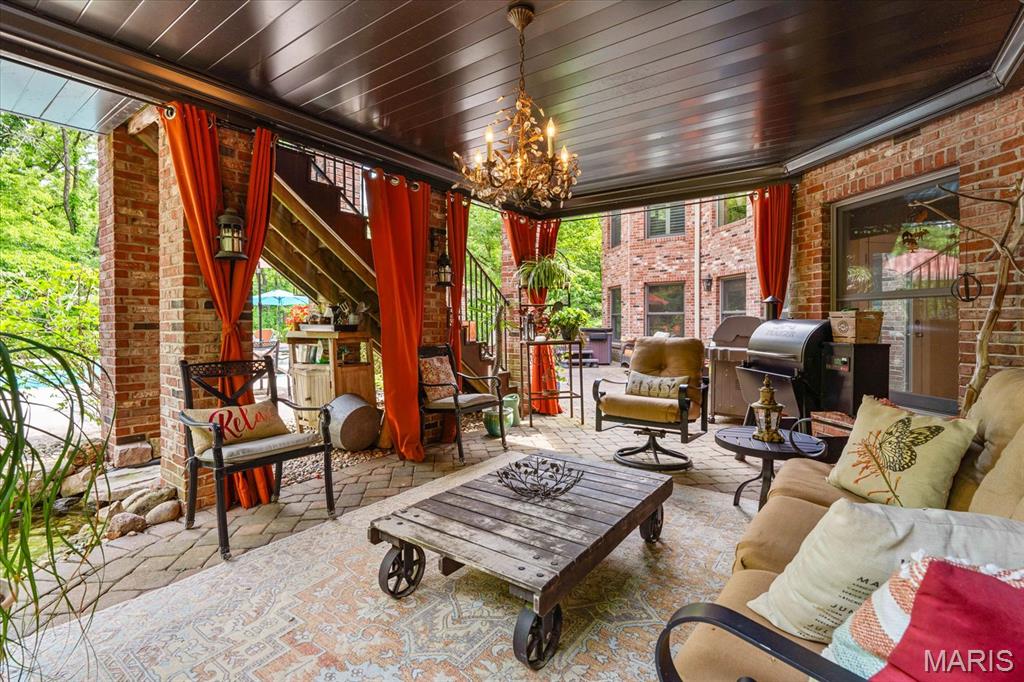 Godfrey, Illinois 62035, United States, 5 Bedrooms Bedrooms, ,6 BathroomsBathrooms,Residential,Active,141024