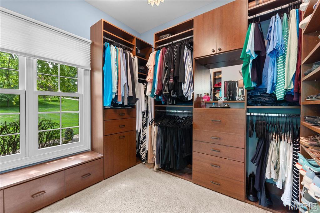 Godfrey, Illinois 62035, United States, 5 Bedrooms Bedrooms, ,6 BathroomsBathrooms,Residential,Active,141024