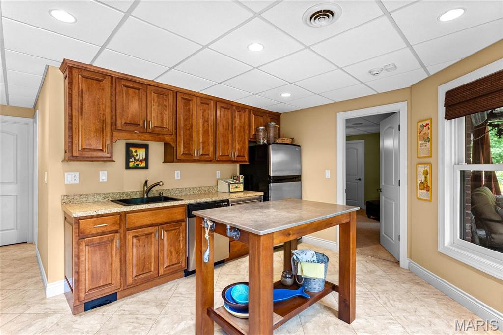 Godfrey, Illinois 62035, United States, 5 Bedrooms Bedrooms, ,6 BathroomsBathrooms,Residential,Active,141024