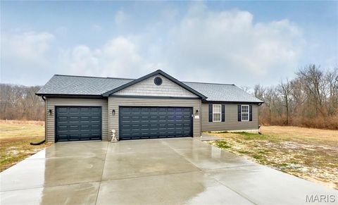 Tiny photo for 6 Crow Court, Troy, MO 63379 (MLS # 26012458)