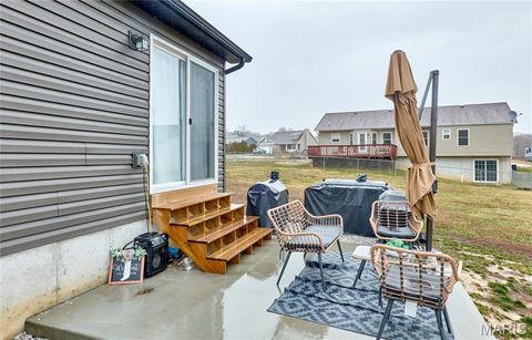 Tiny photo for 6 Crow Court, Troy, MO 63379 (MLS # 26012458)