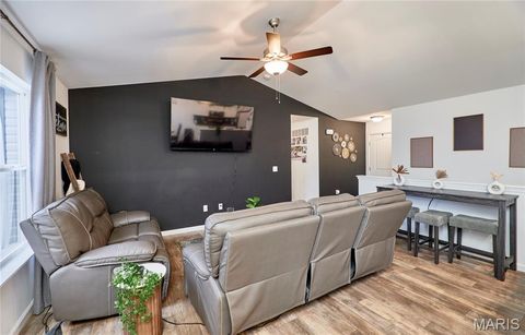 Tiny photo for 6 Crow Court, Troy, MO 63379 (MLS # 26012458)