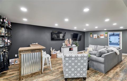 Tiny photo for 6 Crow Court, Troy, MO 63379 (MLS # 26012458)