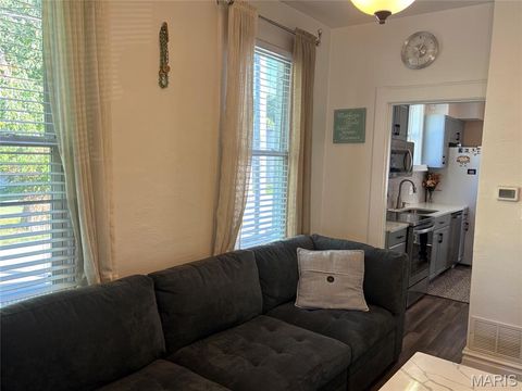 Tiny photo for 600 Kayser Avenue, Unincorporated, MO 63125 (MLS # 26028971)