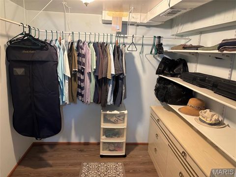 Tiny photo for 600 Kayser Avenue, Unincorporated, MO 63125 (MLS # 26028971)