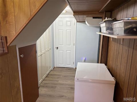 Tiny photo for 600 Kayser Avenue, Unincorporated, MO 63125 (MLS # 26028971)