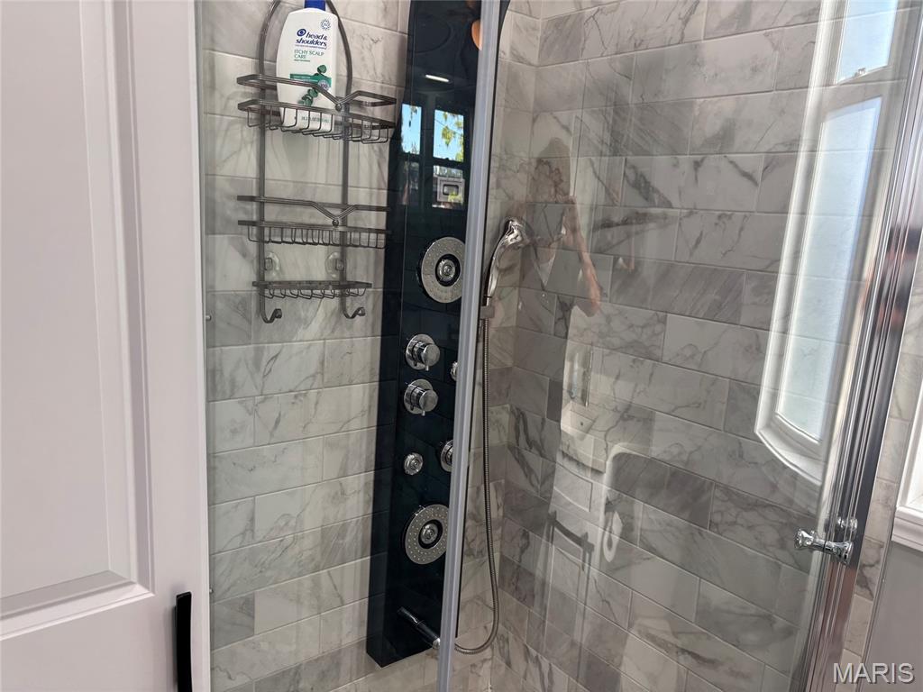 Frosts Add To Luxemburg - Residential