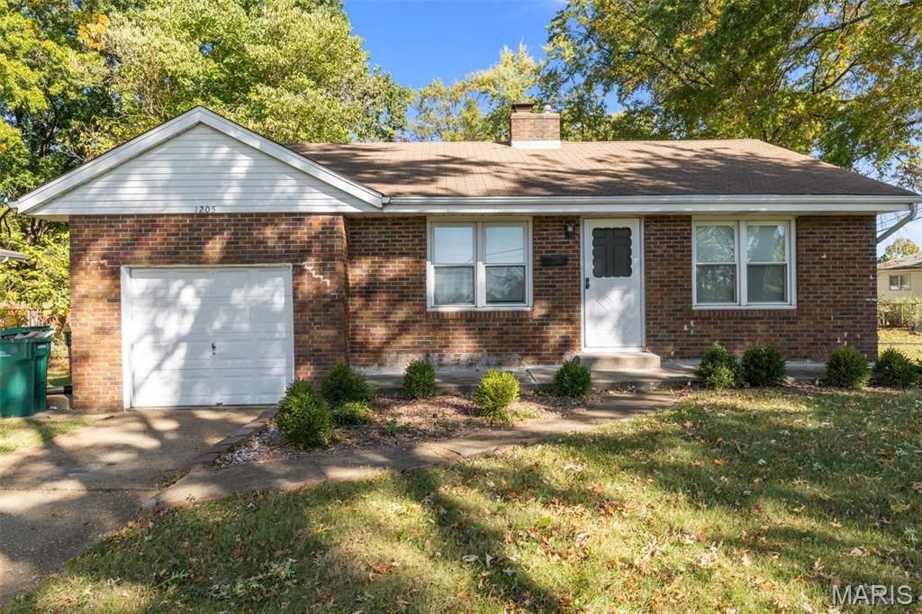 Photo of 1205 Shepley Drive, St Louis, MO 63137 (MLS # 25072605)