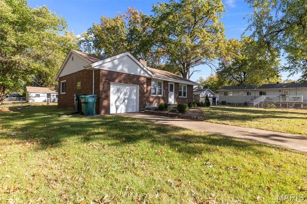 Photo of 1205 Shepley Drive, St Louis, MO 63137 (MLS # 25072605)