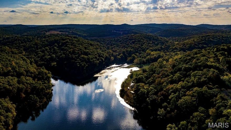 **BUILD OPPORTUNITY ON LAKE SKI AT GRAYHAWK** Discover the perfect place to build your forever getaway on this stunning approximately 3.4 acre lake view lot nestled inside a private gated community in the heart of the beautiful and historic wine district of Ste. Genevieve, Missouri. Wake up to peaceful water views and spend your days enjoying not one, but two 100 acre boating and fishing lakes designed for adventure, relaxation, and everything in between. Cast a line at sunrise, take the boat out for an afternoon cruise, cool off at the community swimming pool, and gather with neighbors at lively community events that turn weekends into lifelong memories. All of this tranquility is just an hour from St. Louis, giving you the perfect balance of quiet lake living and convenient city access. Build the home you’ve always envisioned in a place where sunsets shimmer on the water and every season brings a new reason to fall in love.
