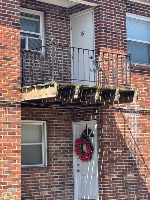 Photo of 11922 Gravois Road #15, St Louis, MO 63127 (MLS # 26031015)