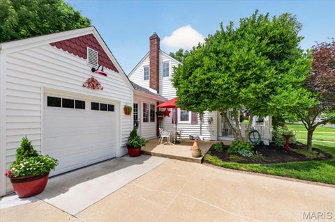 Tiny photo for 214 Way Avenue, Kirkwood, MO 63122 (MLS # 26037100)