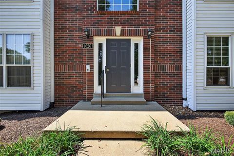 Photo of 1626 Forest Springs Lane #C, Ballwin, MO 63021 (MLS # 25062745)