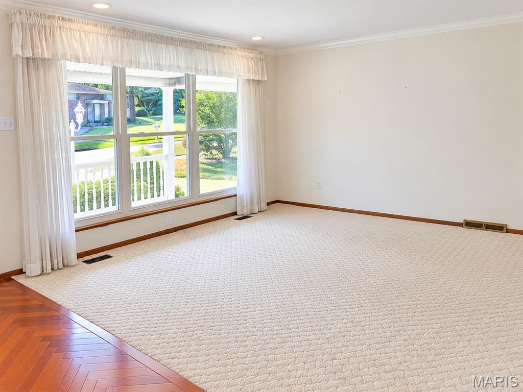 Photo of 615 Fox Creek Court, Crestwood, MO 63126 (MLS # 26067550)