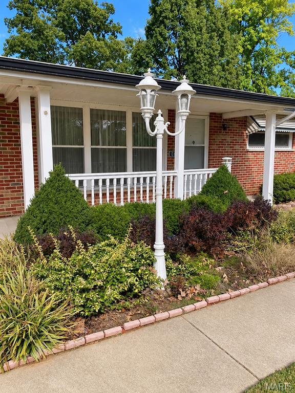 Photo of 615 Fox Creek Court, Crestwood, MO 63126 (MLS # 26067550)