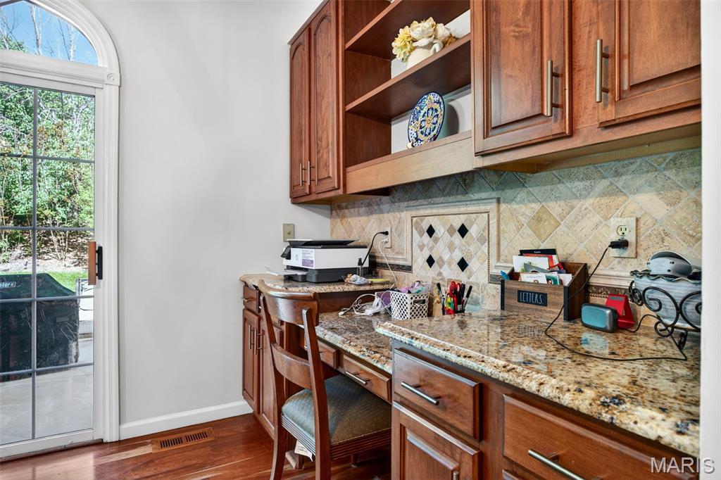 Highlands Of Chesterfield Highland - Residential