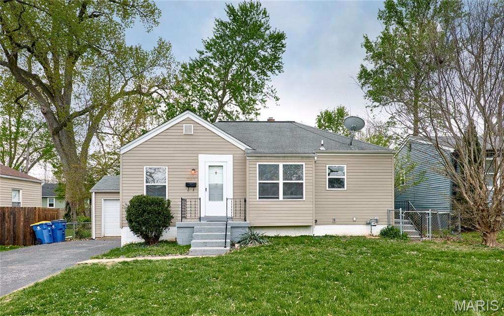 Village Of St Ann - Residential Lease