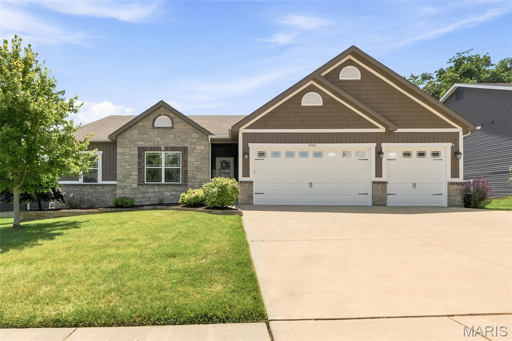 1802 Barclay Trail Drive