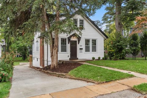 Tiny photo for 808 Greeley Avenue, Webster Groves, MO 63119 (MLS # 25063184)