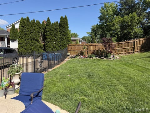 Tiny photo for 14167 Parliament Drive, Chesterfield, MO 63017 (MLS # 26066480)